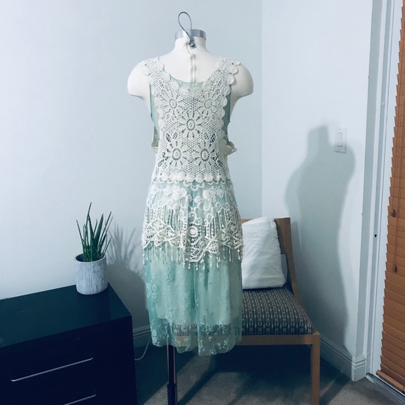 VINTAGE DESIGN LACE MINT DRESS W/VEST - Picture 3 of 14